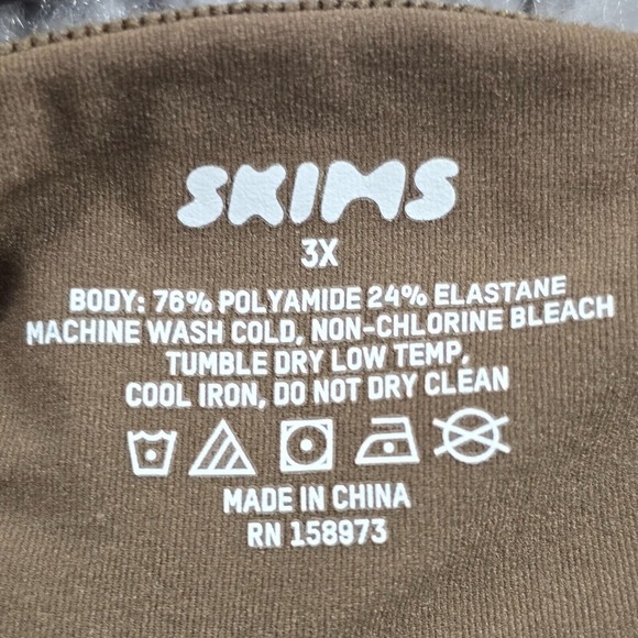 Skims Women’s 3X Mock Neck Long Sleeve Brown‎ Stretch Top Minimalist Layering - Picture 5 of 10